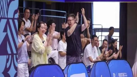 皇冠盘口体育 093015 2